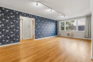 912 Hinman Ave, Evanston, IL 60202 - Photo 3