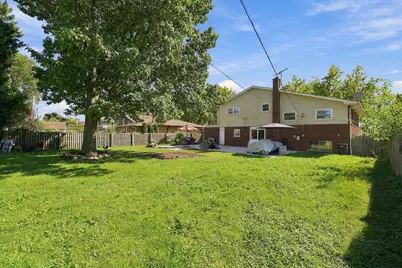 574 W Millers Road, Des Plaines, IL 60016 - Photo 39