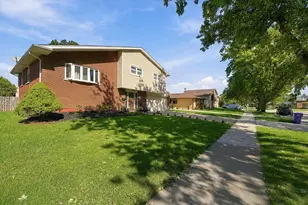 574 W Millers Rd, Des Plaines, IL 60016 - Photo 45