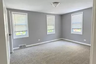 26705 N Cir Dr, Mundelein, IL 60060 - Photo 9