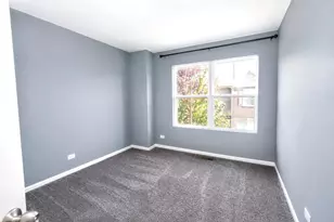 1150 Evergreen Ave, Des Plaines, IL 60016 - Photo 11