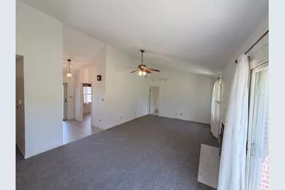 690 E Vicksburg Court, Bourbonnais, IL 60914 - Photo 7