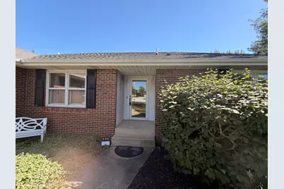 690 E Vicksburg Court, Bourbonnais, IL 60914 - Photo 3
