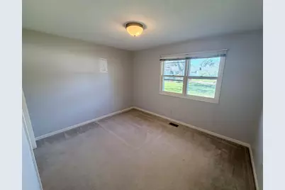 690 E Vicksburg Court, Bourbonnais, IL 60914 - Photo 19