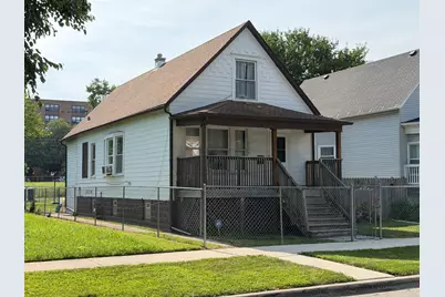 10222 S Indiana Avenue, Chicago, IL 60628 - Photo 1