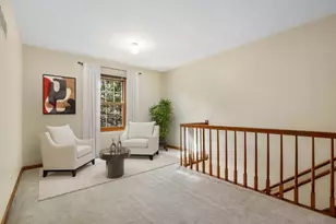 1860 Golf Dr, Naperville, IL 60565 - Photo 11
