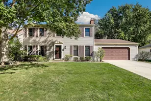 1860 Golf Dr, Naperville, IL 60565 - Photo 1