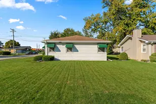 1001 Winthrop Ave, Joliet, IL 60435 - Photo 3