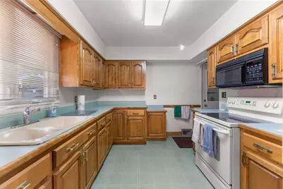 1001 Winthrop Avenue, Joliet, IL 60435 - Photo 11