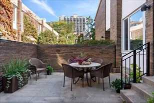 68 W Schiller St, Chicago, IL 60610 - Photo 25