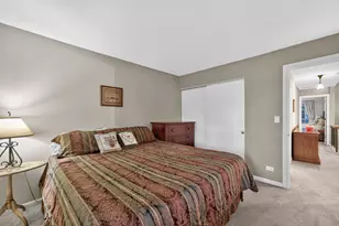 1251 Cranbrook Dr, Schaumburg, IL 60193 - Photo 19