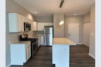 301 N Madison Street #5B, Woodstock, IL 60098 - Photo 3