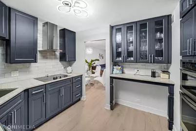 6033 N Sheridan Road #11G, Chicago, IL 60660 - Photo 5