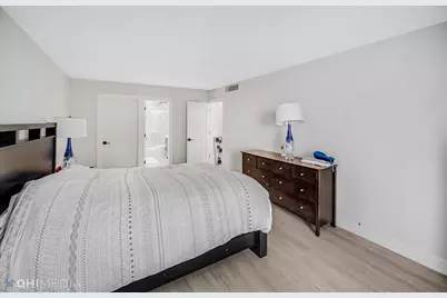 6033 N Sheridan Road #11G, Chicago, IL 60660 - Photo 9