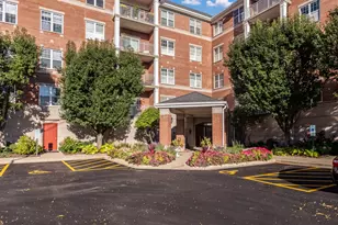 101 Pointe Dr, Northbrook, IL 60062 - Photo 5