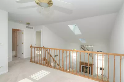 1050 Ridgefield Circle, Carol Stream, IL 60188 - Photo 13