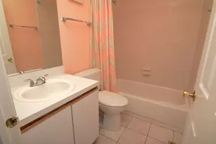 1050 Ridgefield Cir, Carol Stream, IL 60188 - Photo 19