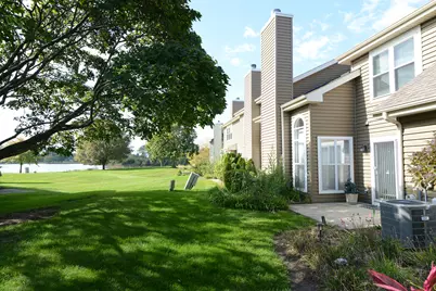 1050 Ridgefield Circle, Carol Stream, IL 60188 - Photo 23