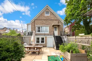 941 W 32nd St, Chicago, IL 60608 - Photo 1