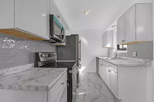 1S175 Winthrop Ln, Villa Park, IL 60181 - Photo 7