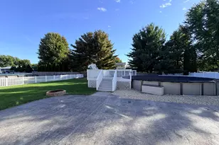 4833 Zenith Pkwy, Machesney Park, IL 61115 - Photo 29