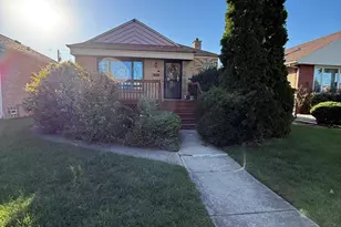 10842 S Ave B, Chicago, IL 60617 - Photo 1