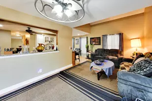 1454 Laurel Oak Dr, Streamwood, IL 60107 - Photo 3