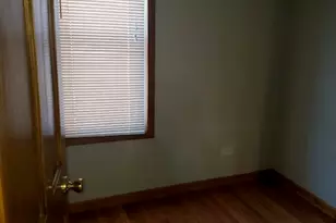 1029 W 19th St, Chicago, IL 60608 - Photo 7