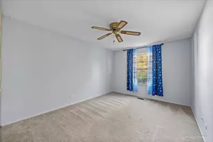 44 Silver Tree Cir, Cary, IL 60013 - Photo 17