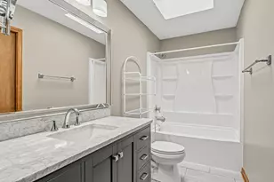2817 Wake Island Dr, Joliet, IL 60435 - Photo 11