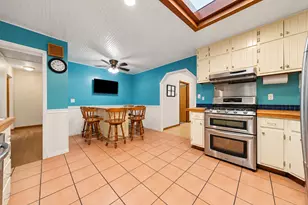 129 Oakview Dr, New Lenox, IL 60451 - Photo 7