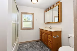 737 E Grant Hwy, Marengo, IL 60152 - Photo 7