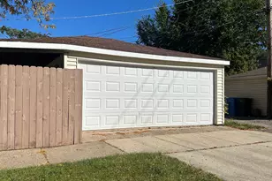 7659 S Bennett Ave, Chicago, IL 60649 - Photo 23
