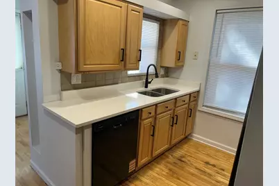 7659 S Bennett Avenue, Chicago, IL 60649 - Photo 5