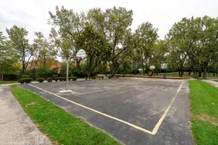 8901 N Western Ave, Des Plaines, IL 60016 - Photo 27