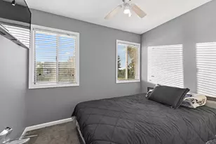 637 Tahoe Ct, Carol Stream, IL 60188 - Photo 13