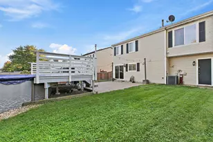 637 Tahoe Ct, Carol Stream, IL 60188 - Photo 27