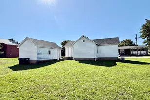 114 Main St, Atkinson, IL 61235 - Photo 17