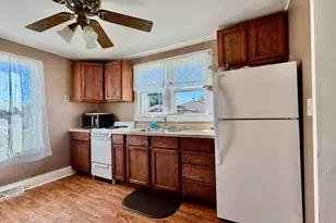 114 Main St, Atkinson, IL 61235 - Photo 9