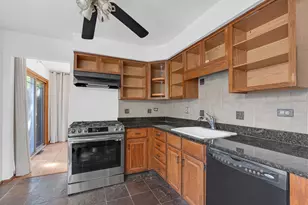 4 Tamarack Ave, Naperville, IL 60540 - Photo 13
