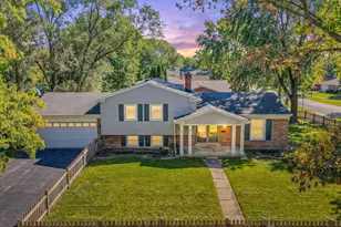 4 Tamarack Ave, Naperville, IL 60540 - Photo 1
