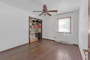 4 Tamarack Ave, Naperville, IL 60540 - Photo 19