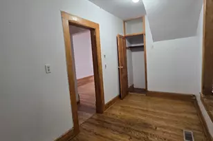 1736 W Beach Ave, Chicago, IL 60622 - Photo 7