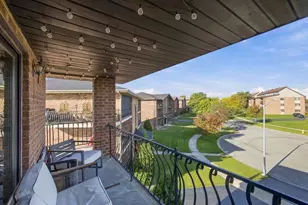 16755 Paxton Ave S, Tinley Park, IL 60477 - Photo 5