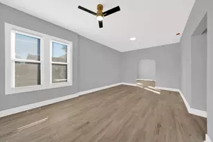 1401 W 72nd St, Chicago, IL 60636 - Photo 7