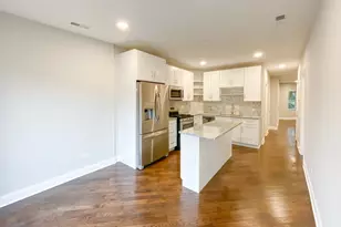 1529 W Victoria St, Chicago, IL 60660 - Photo 9