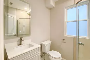 1529 W Victoria St, Chicago, IL 60660 - Photo 13