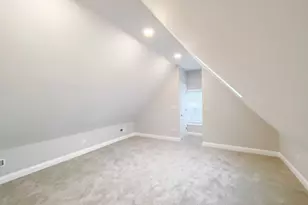 1529 W Victoria St, Chicago, IL 60660 - Photo 15