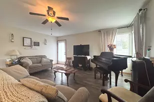 2278 Monarch St, Bourbonnais, IL 60914 - Photo 9