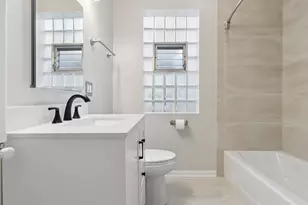 2653 W Winnemac Ave, Chicago, IL 60625 - Photo 13